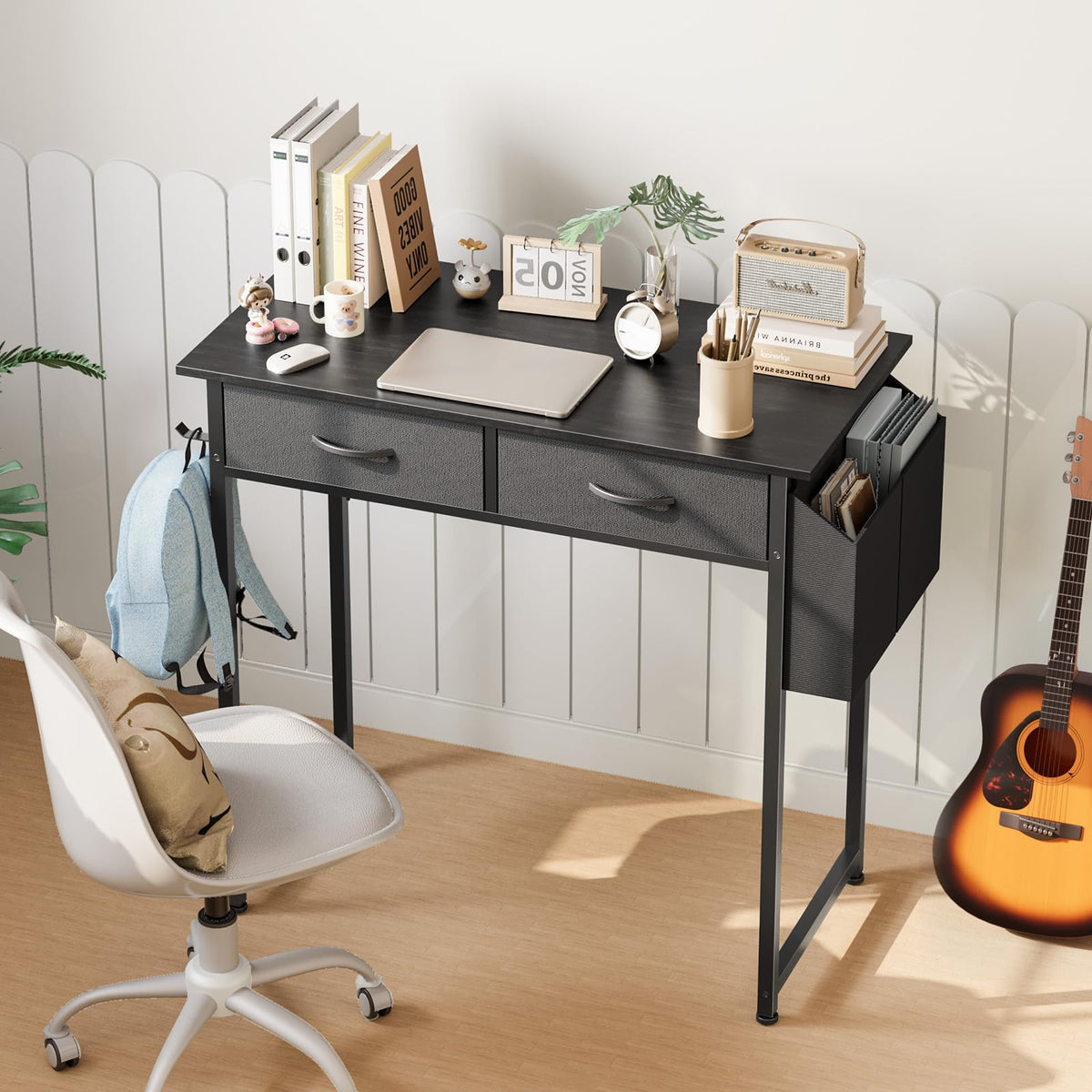 32" Black Computer Desk with Drawers Q884
