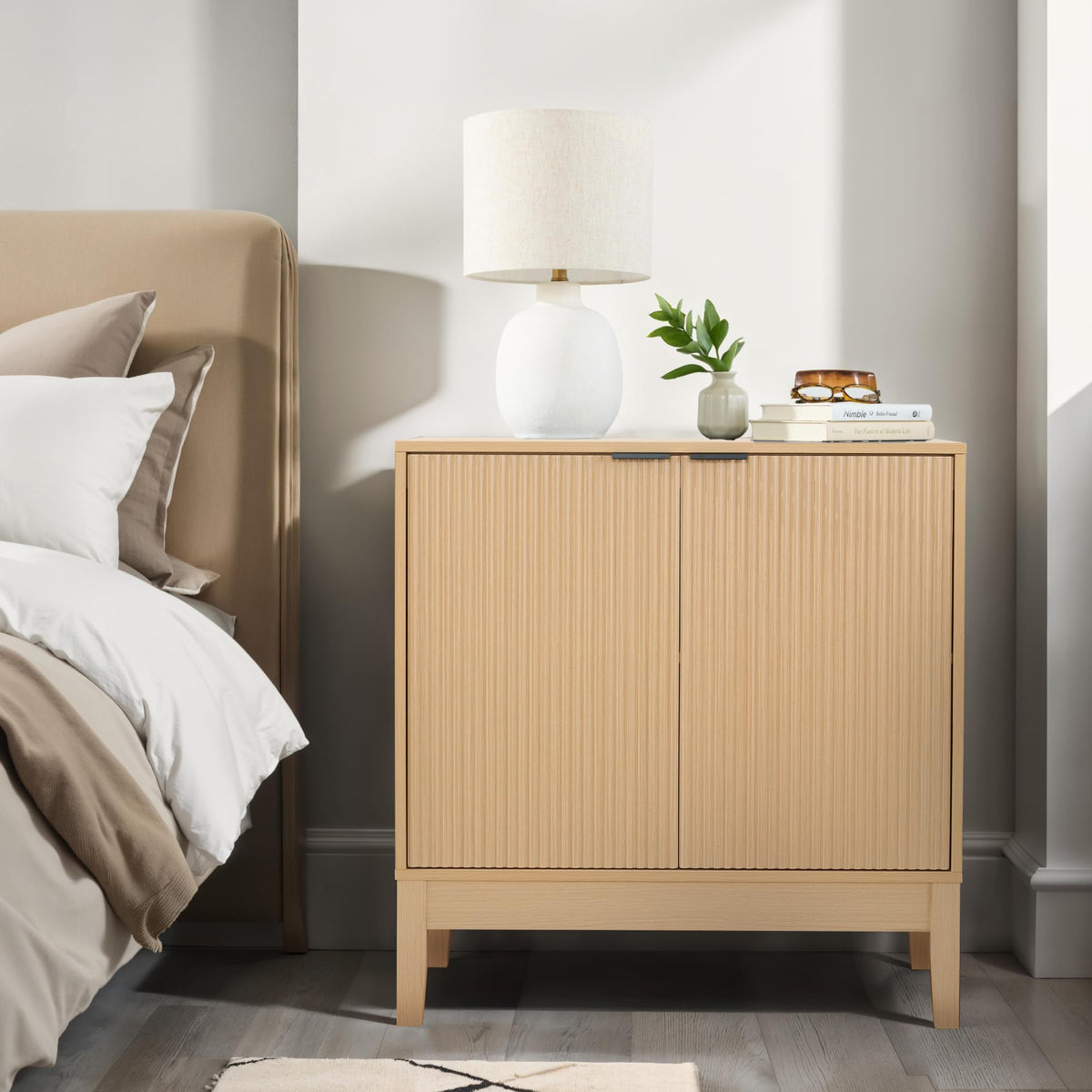 2-Door Storage Cabinet with Adjustable Shelves U3319