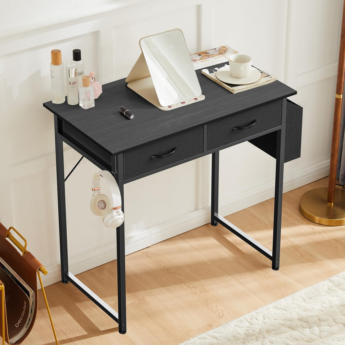32" Black Computer Desk with Drawers Q884