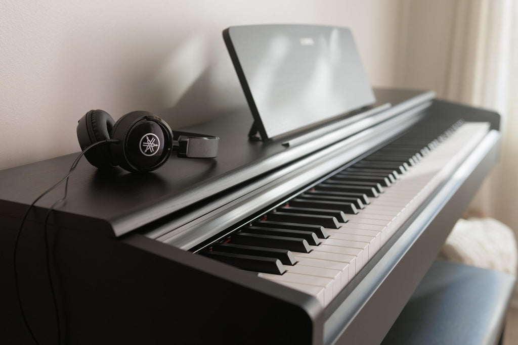 88-Key Weighted Action Upright Digital Piano with Bench L451