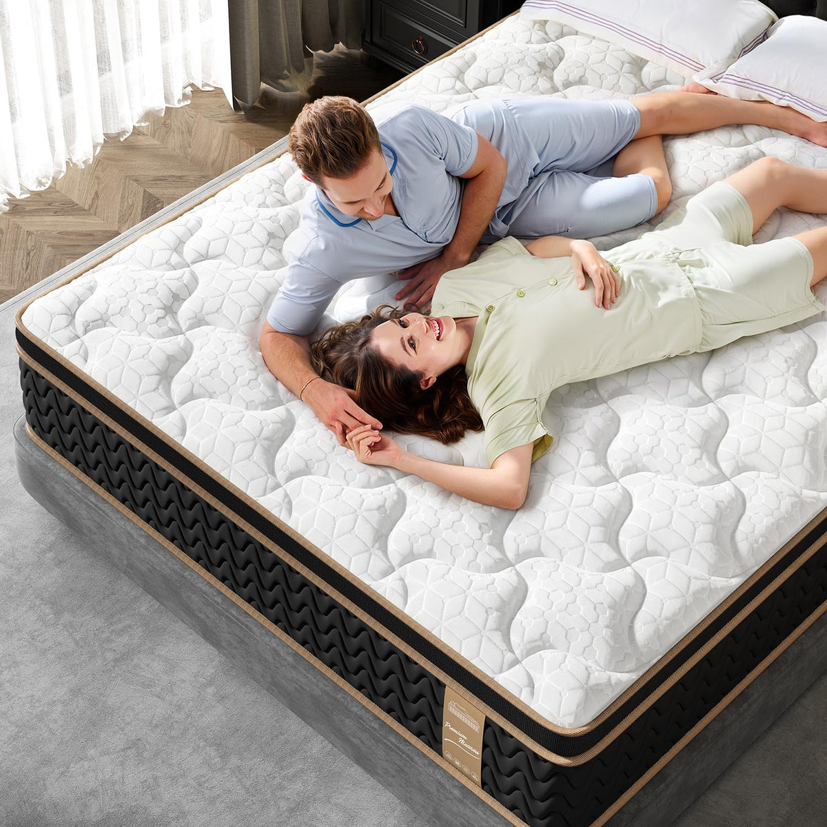 12 Inch Cooling Hybrid Mattress I80648