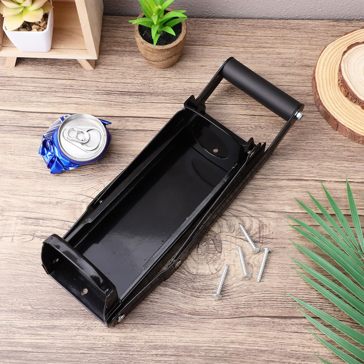 Heavy Duty Metal Can Crusher I738874